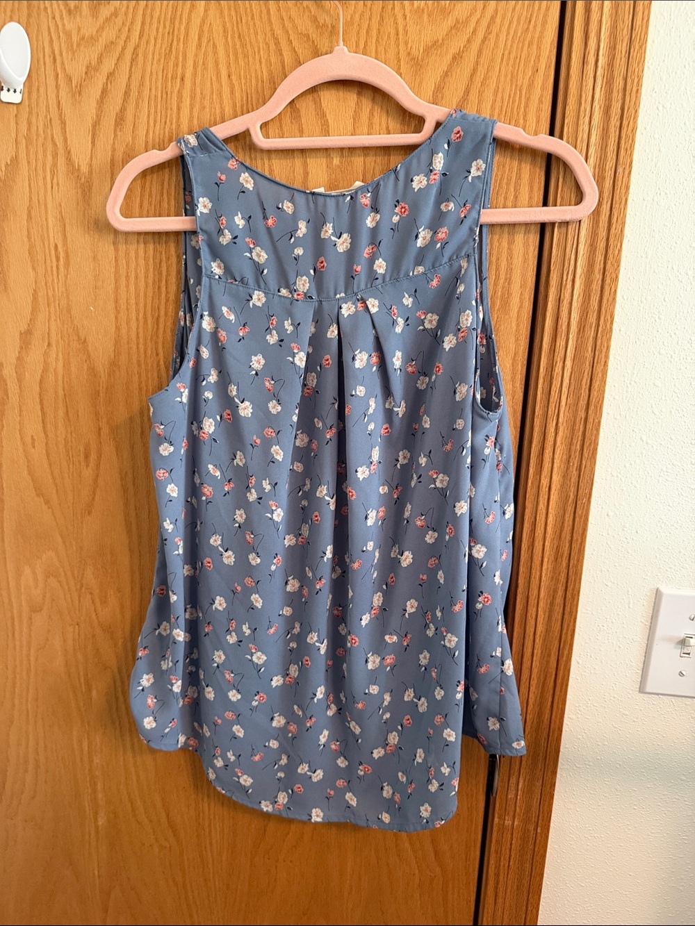 Lush Slate Blue Floral Twist-Front Tank Top - Picture 2 of 2